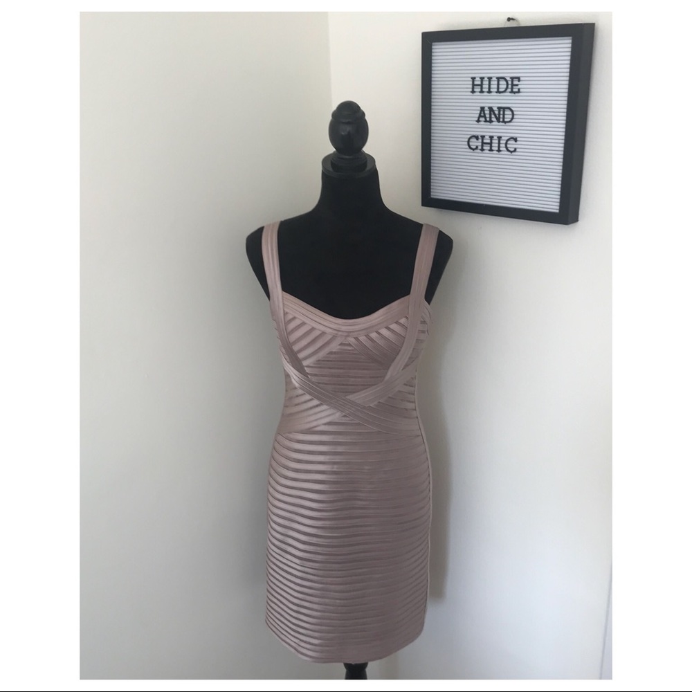BCBGMAXAZRIA SLEEVELESS MINI DRESS - Picture 2 of 7